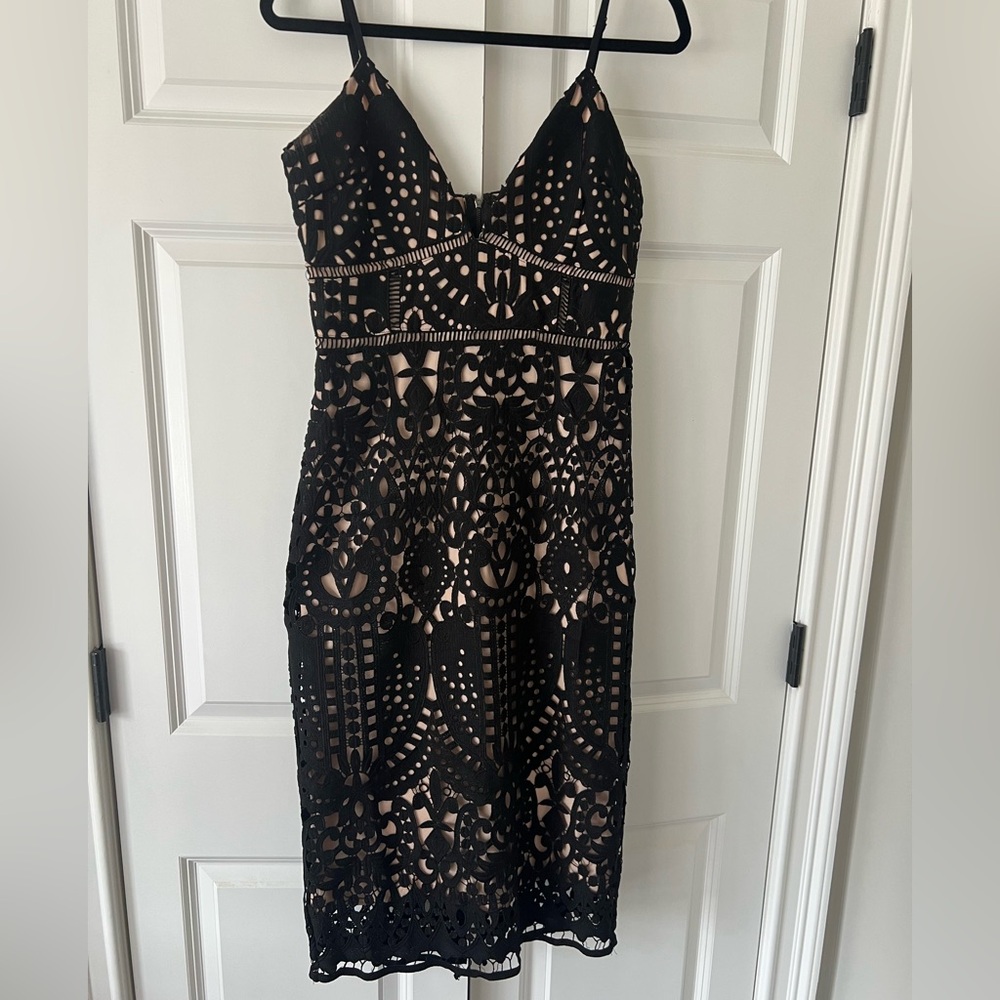 Gianni Bini Tea Length Dress